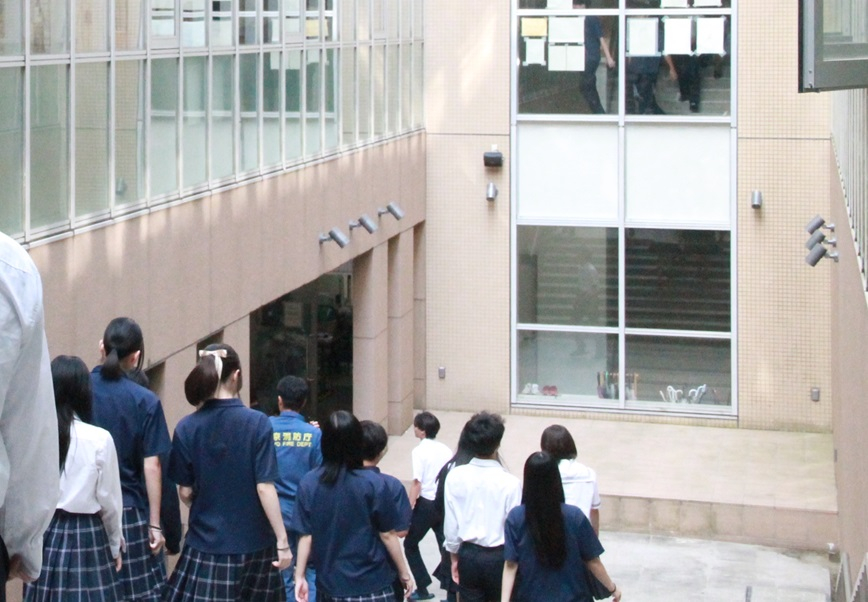 階段避難IMG_9362 - コピー.JPG